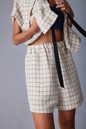 OLIVIA SHORT | CREAM WINDOWPANE PLAID
